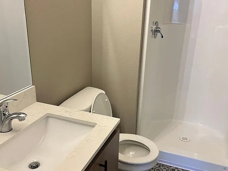 Eagle Pointe Apartments- Resort-Style Living in Albany — Photo 36