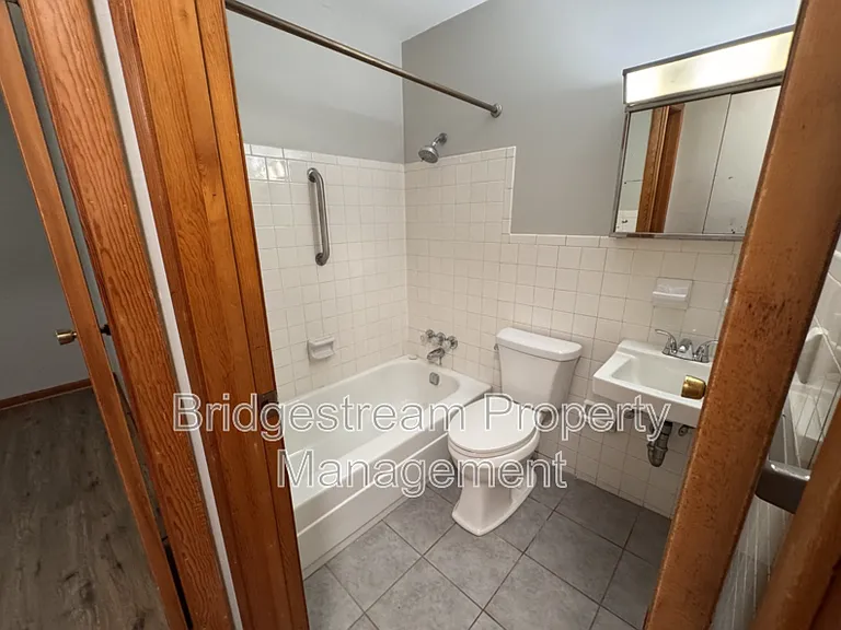 426 S Walnut St #C — Photo 6