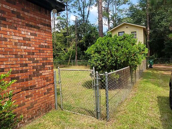 4th image of 917 Odom Ave