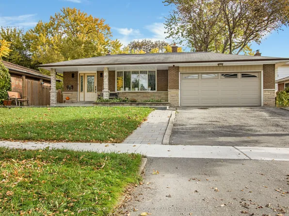 29 Skyridge Rd, Toronto, ON M1E 4N7