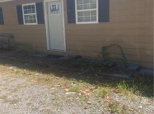 1979 Oakridge Dr, Charleston, WV 25311