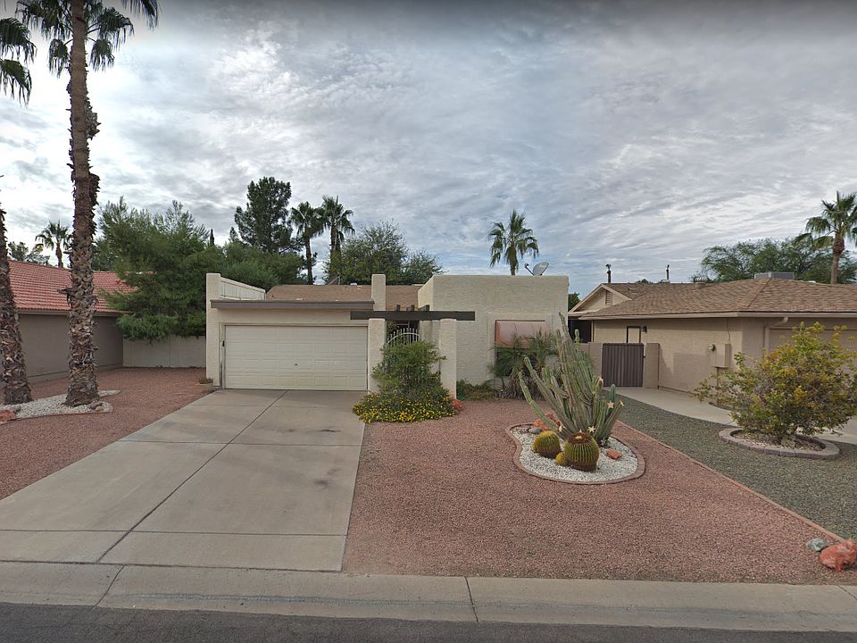 1st image of 26430 S Saddletree Dr