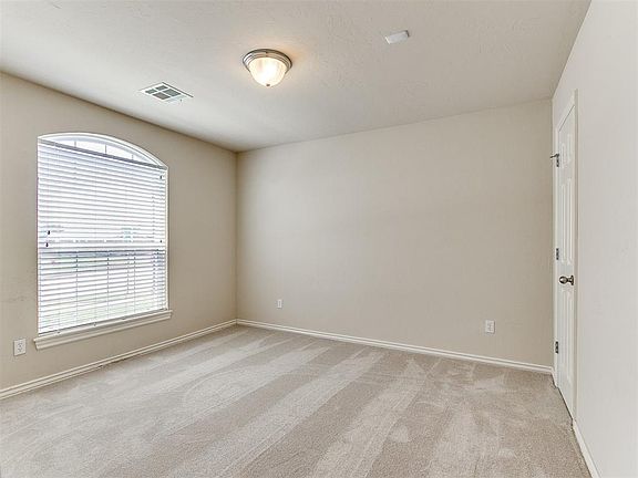 4th image of 16108 Korie Dr