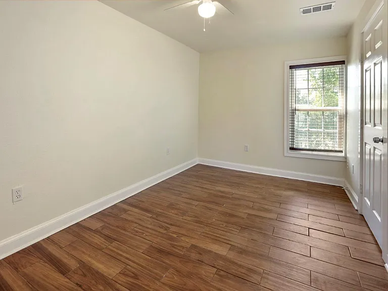 4606 Antha St — Photo 5