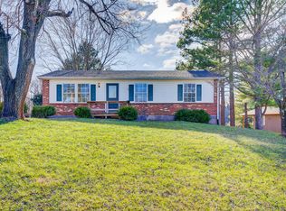 131 Deerwood Dr, Rocky Mount, VA 24151