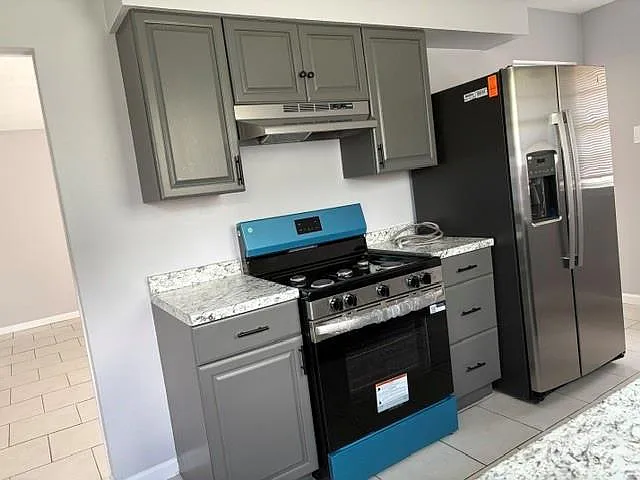 2 bed, 1.0 bath, 1000 sqft, $1,300 — Photo 4