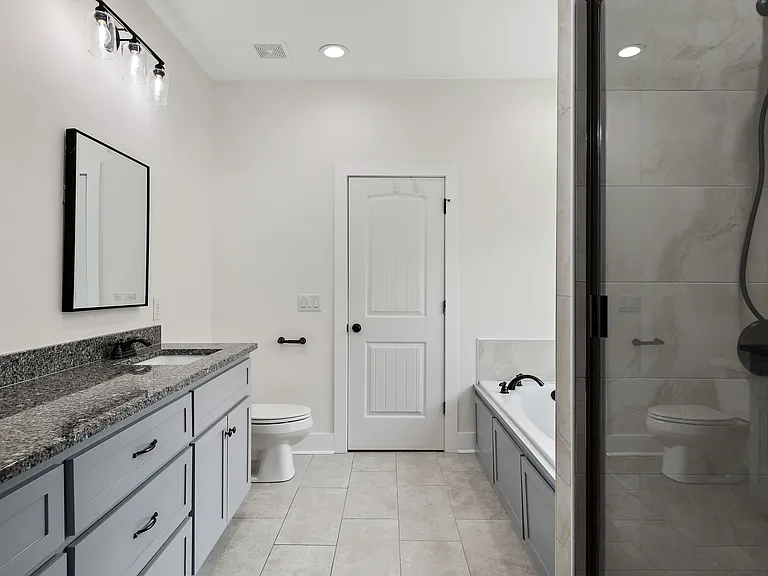 208 Savannah Dr — Photo 14