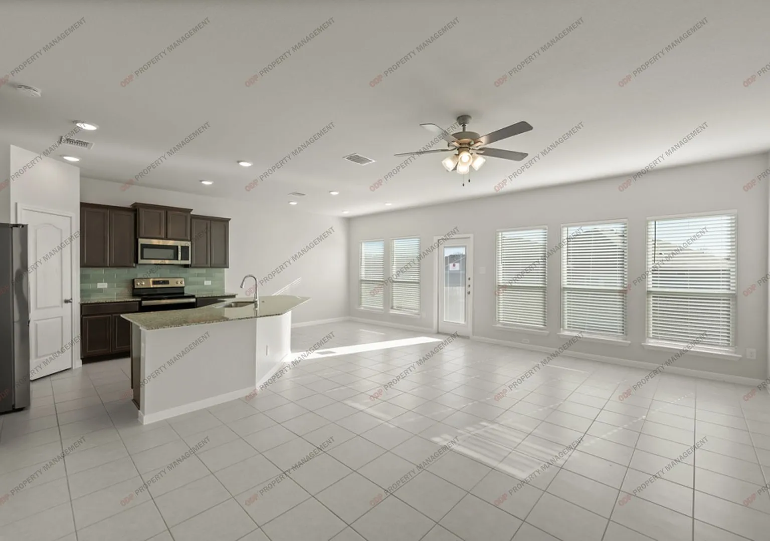 Troy ISD- 3 Bed, 2 Bath- 1411 SQFT — Photo 2