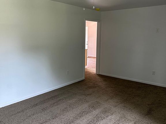 2nd image of 711 N Scruggs St