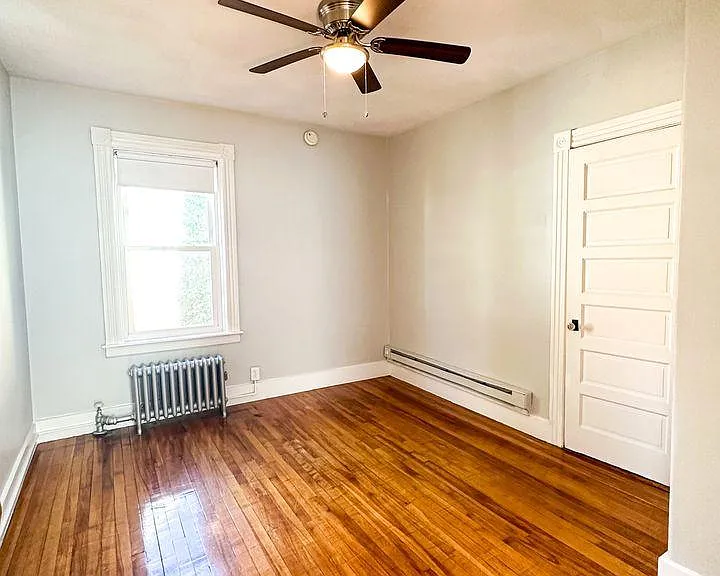 19 Maple Tree Ln #2 — Photo 5