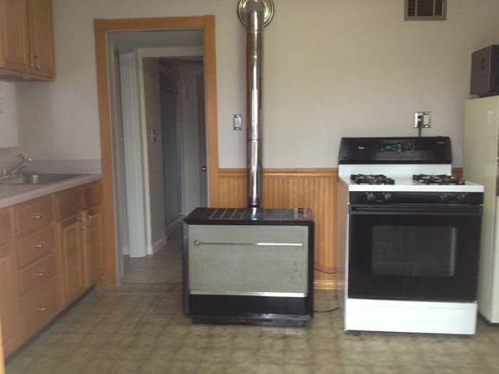 1st image of 86 Railroad St APT 1