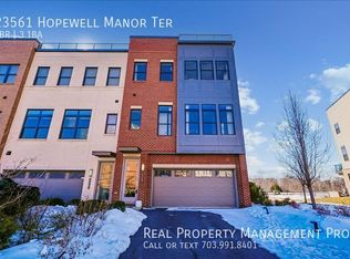 23561 Hopewell Manor Ter, Ashburn, VA 20148