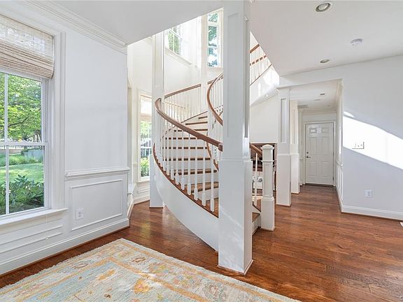 5th image of 5236 Wythe Ave