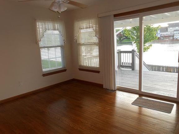4th image of 600 Lakeview Dr