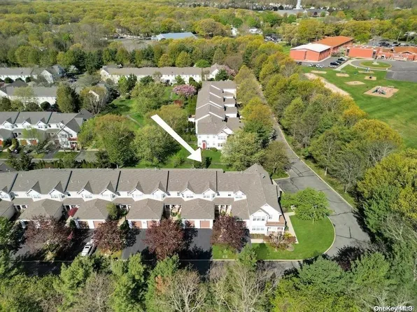67 Commodore Circle #67, Port Jefferson Station, NY 11776