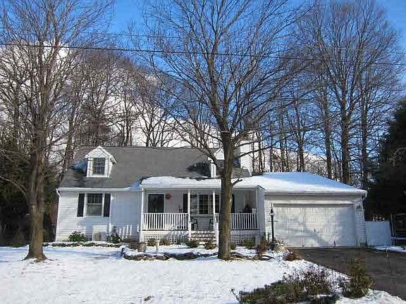 4th image of 25 Starr Dr