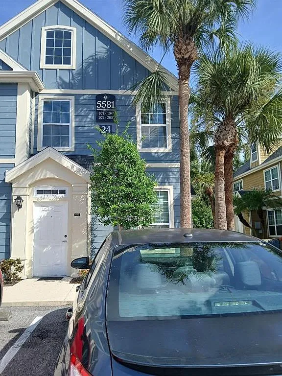 1 bed, 1.0 bath, 1052 sqft, $1,550 — Photo 1