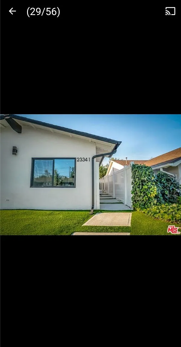 1 bed, 440 sqft, $2,300 — Photo 4