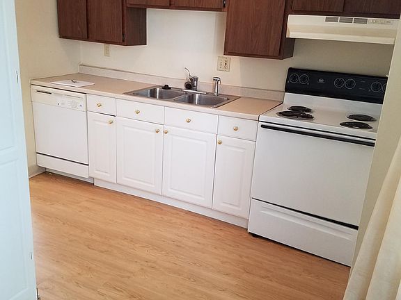 3rd image of 2909 Autumnwood Dr