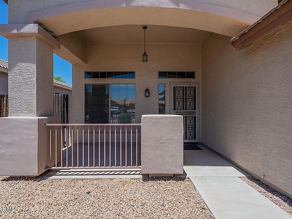 3rd image of 17250 W Elaine Dr
