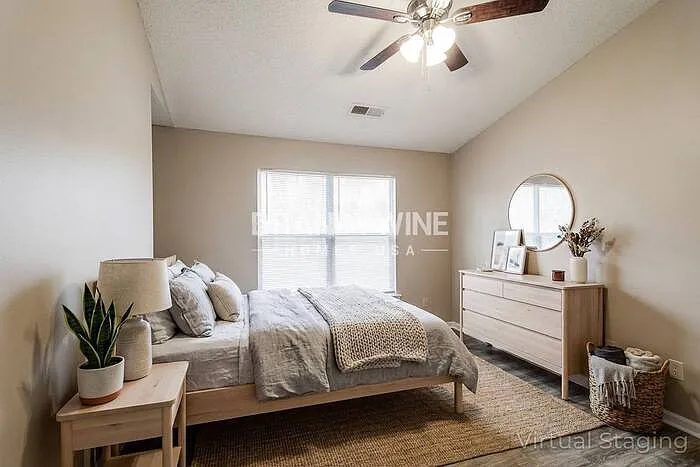 204 Lossie Ln — Photo 12