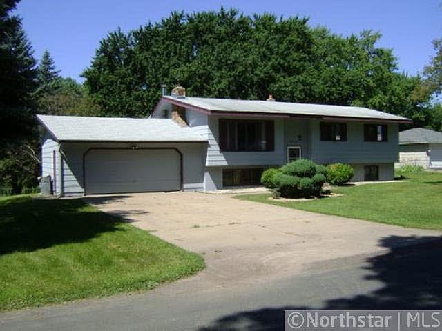 1st image of 2735 Clarence Street