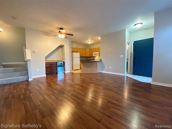 4th image of 25673 Maritime Cir N