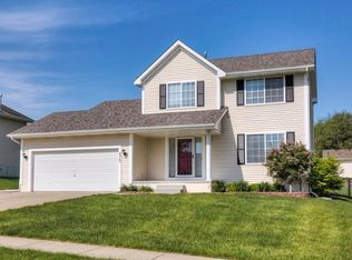 470 Fawn Cir, Pleasant Hill, IA 50327