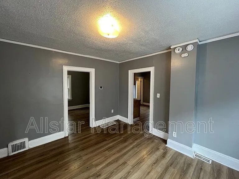 10006 Lamontier Ave #10008 — Photo 5