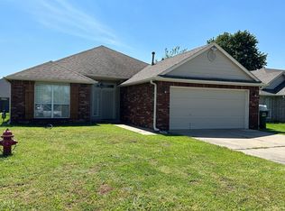 10724 E 121st St N, Collinsville, OK 74021