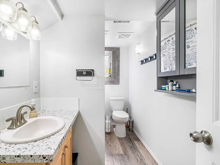 W Rundlehorn Dr NE — Photo 9