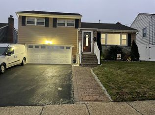 22 Portland Rd, Union, NJ 07083