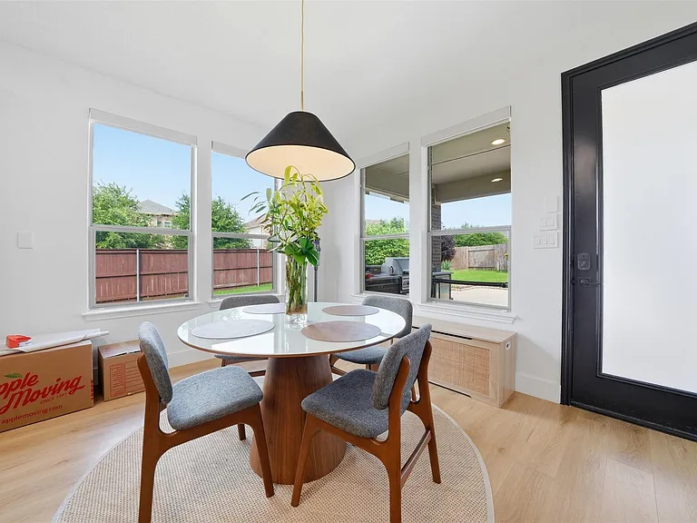 2229 Champions Corner Dr — Photo 13