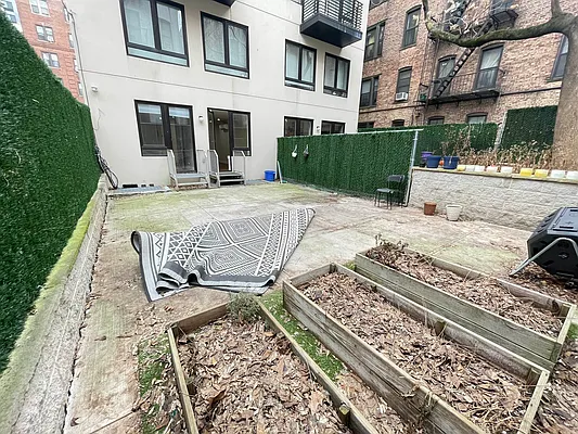 Rented by Tapiro Realty | media 3