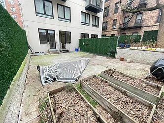 Rented by Tapiro Realty