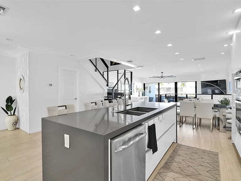 1035 Boca Cove Ln — Photo 8