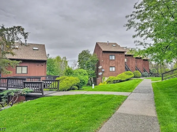 4 Sunrise Dr #4, Vernon Twp., NJ 07462