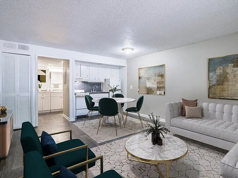 Townsend Apartments — Photo 13
