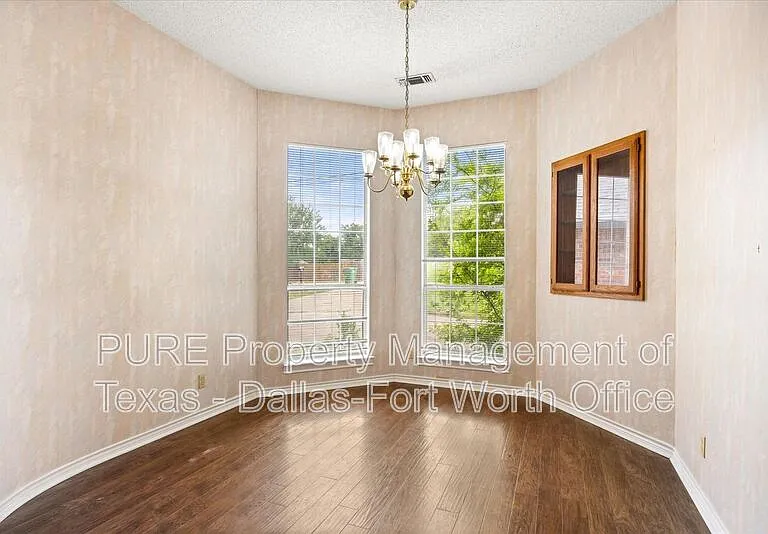 3905 Frisco Cir — Photo 4