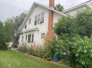 717 2nd Ave E, Williston, ND 58801