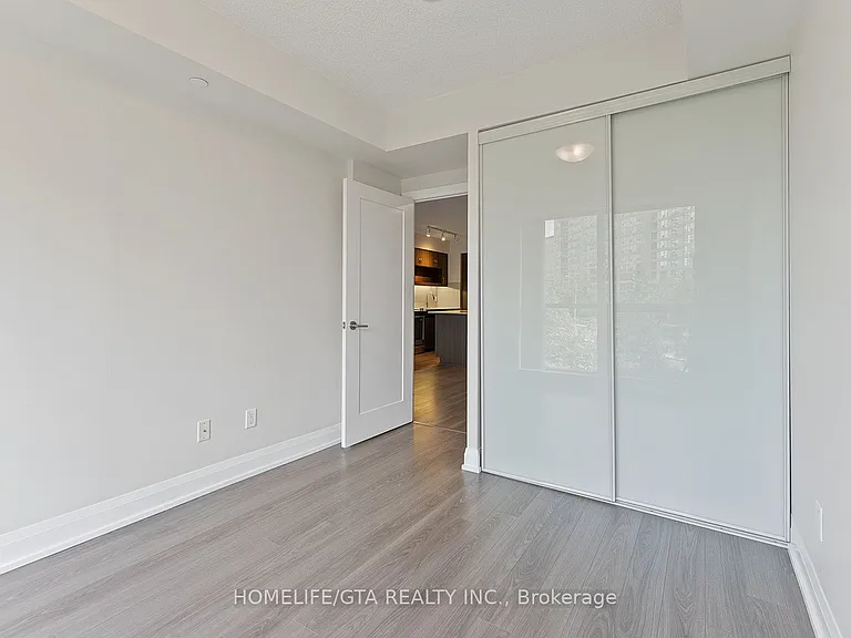 18 Graydon Hall Dr #904 — Photo 20