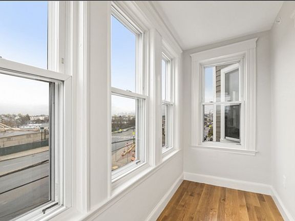 5th image of 1150 Bennington St #2