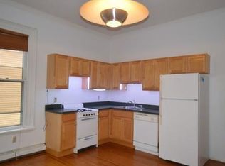 17 Bigelow St #5, Cambridge, MA 02139