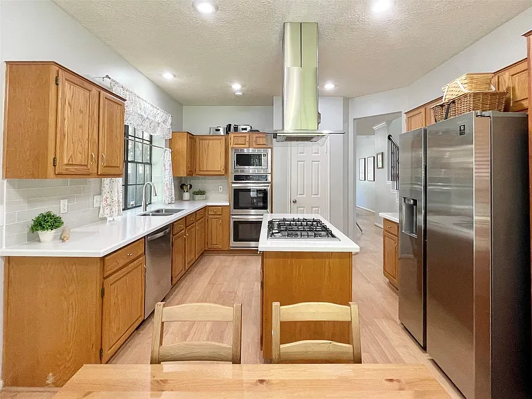 7 Windledge Pl — Photo 10