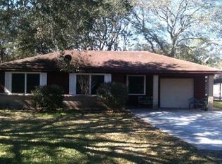 711 Hurst St, Angleton, TX 77515