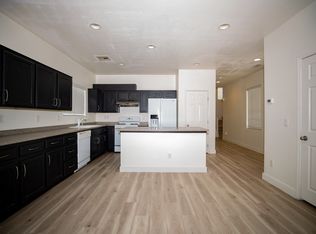 1058 Garnet Ridge Ct, Las Vegas, NV 89123