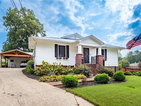 180 Depot St, Ball Ground, GA 30107