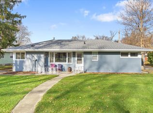 140 E 1st St, Braidwood, IL 60408