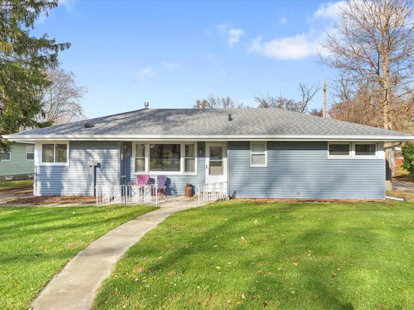 140 E 1st St, Braidwood, IL 60408