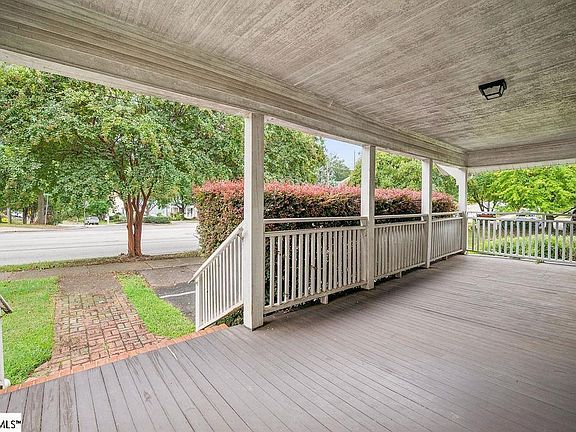 3rd image of 308 W Stone Ave